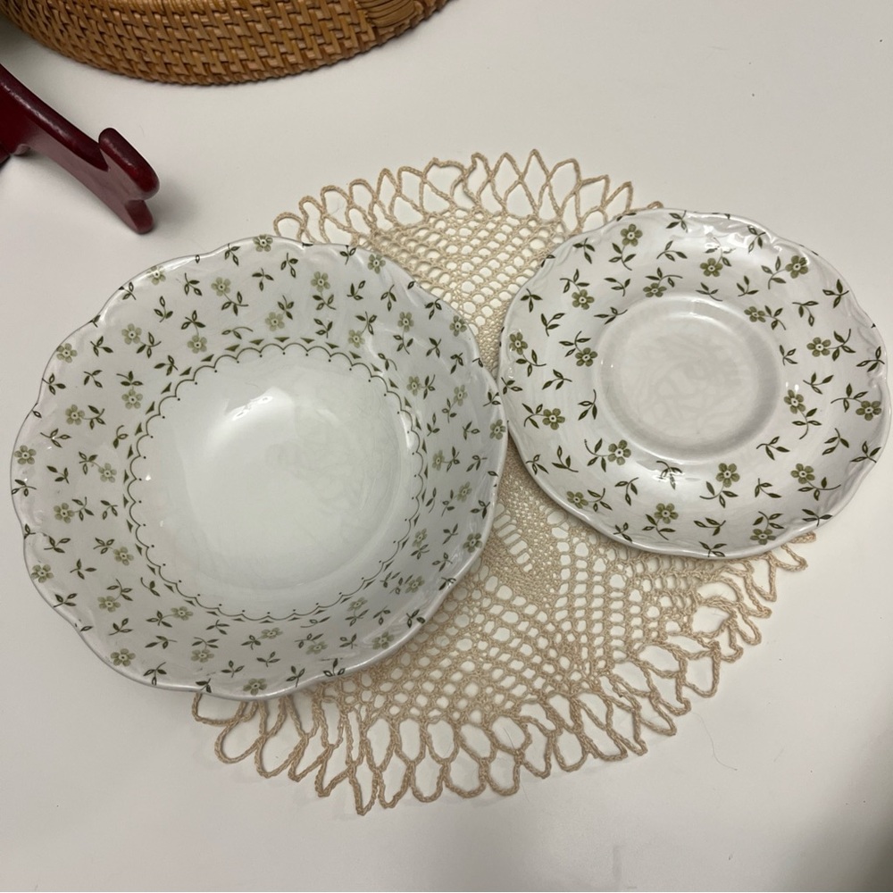 Vintage J&G Meakin “forget me‎ not” teacup saucer and bowl set